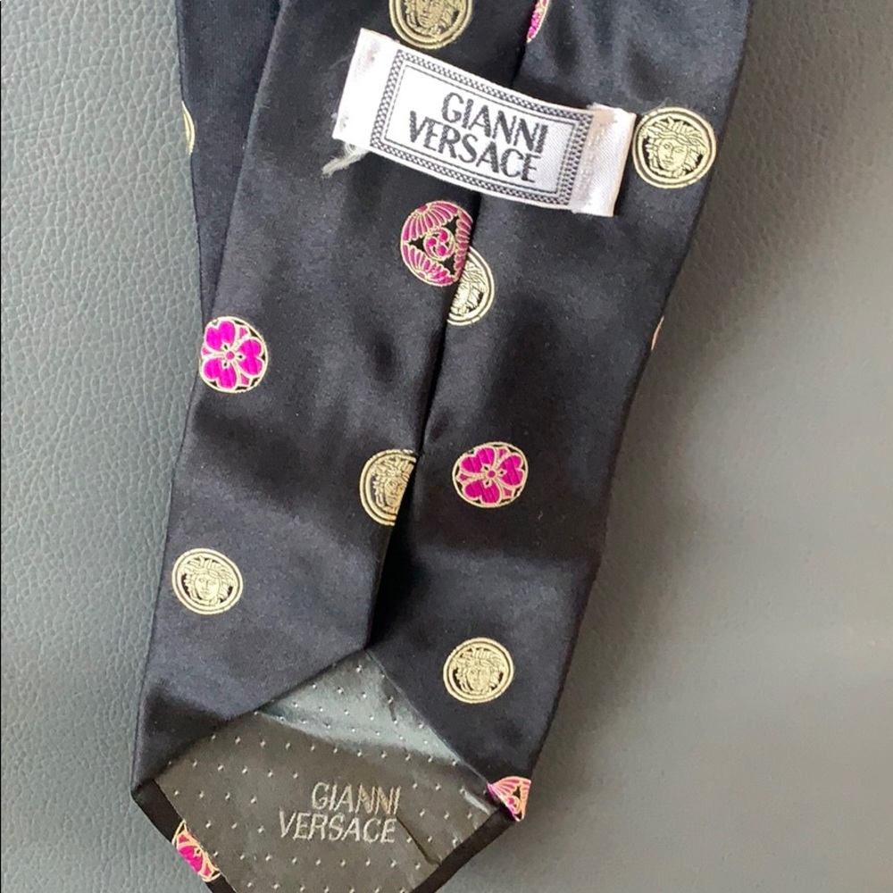 Genuine Versace logo silk tie